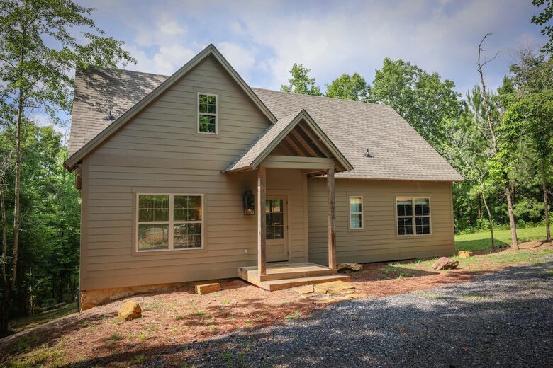 A Serene Cabin Experience with Modern Touches - Eclectic, Alabama
