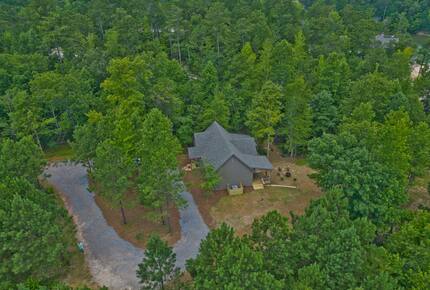 A Serene Cabin Experience with Modern Touches - Eclectic, Alabama
