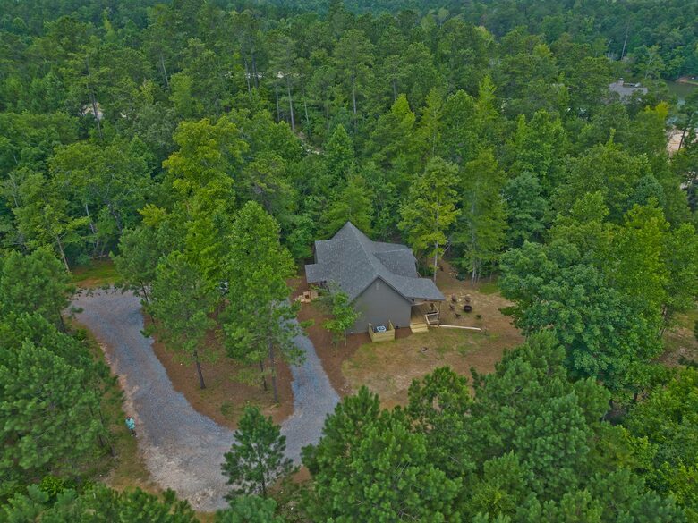 A Serene Cabin Experience with Modern Touches - Eclectic, Alabama