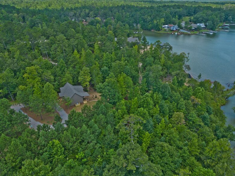 A Serene Cabin Experience with Modern Touches - Eclectic, Alabama