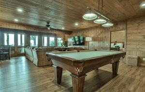 Mountain Majesty at Frog Summit - Blue Ridge, Georgia