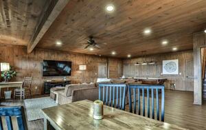 Mountain Majesty at Frog Summit - Blue Ridge, Georgia