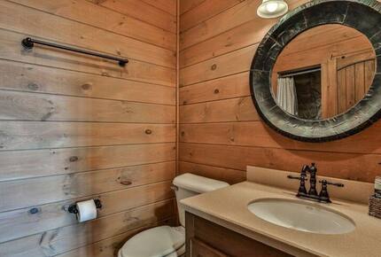 Mountain Majesty at Frog Summit - Blue Ridge, Georgia