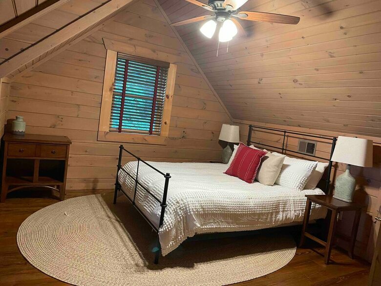 Mountain Majesty at Frog Summit - Blue Ridge, Georgia