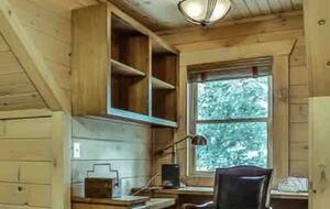 Mountain Majesty at Frog Summit - Blue Ridge, Georgia