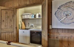 Mountain Majesty at Frog Summit - Blue Ridge, Georgia