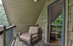 Mountain Majesty at Frog Summit - Blue Ridge, Georgia