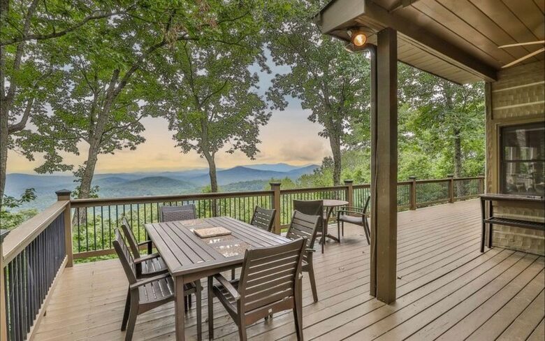 Mountain Majesty at Frog Summit - Blue Ridge, Georgia