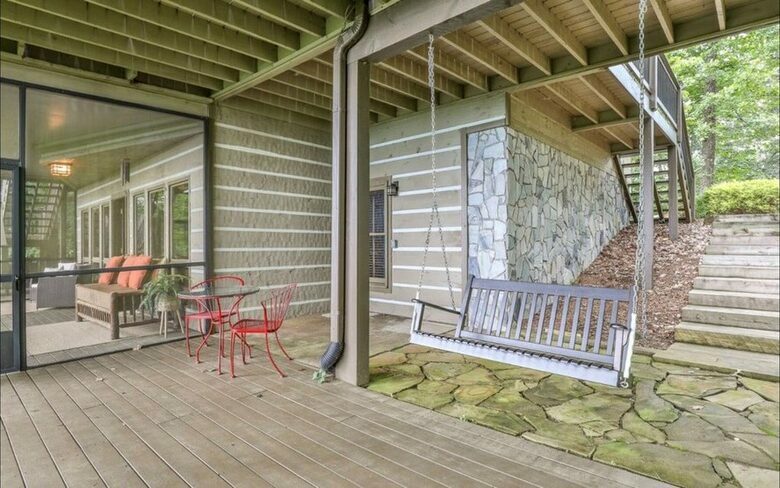 Mountain Majesty at Frog Summit - Blue Ridge, Georgia