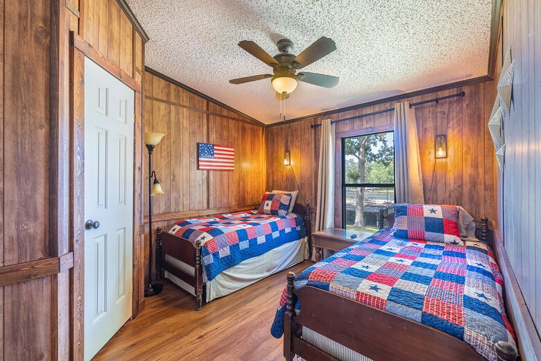 Lake Sinclair Sunshine House - Sparta, Georgia