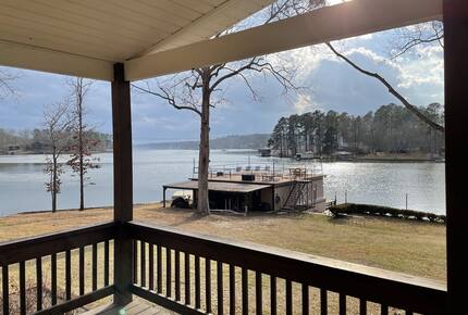 Lake Sinclair Sunshine House - Sparta, Georgia