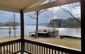 Lake Sinclair Sunshine House - Sparta, Georgia