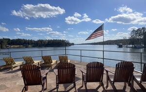 Lake Sinclair Sunshine House - Sparta, Georgia