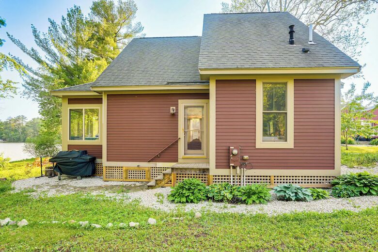 Lakeside Elegance in Westford’s Gated Community - Westford, Massachusetts