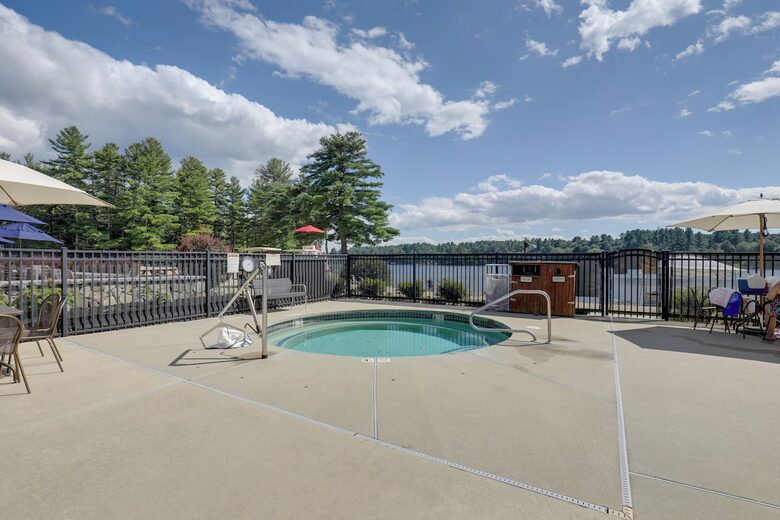 Lakeside Elegance in Westford’s Gated Community - Westford, Massachusetts