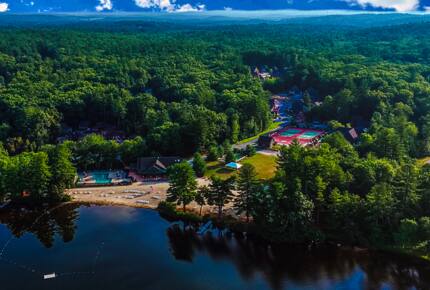 Community areas include beach, adult pool, Lodge, and more