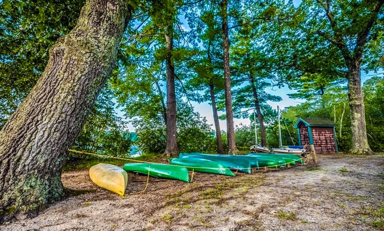 Community canoes are open for use