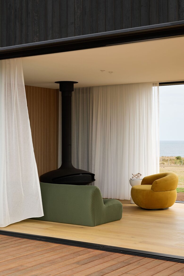 Elegant Beachfront Sanctuary with Sauna & Cold Plunge - Ventnor, Australia
