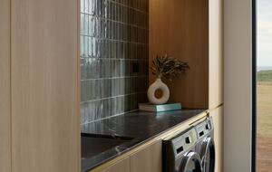 Elegant Beachfront Sanctuary with Sauna & Cold Plunge - Ventnor, Australia