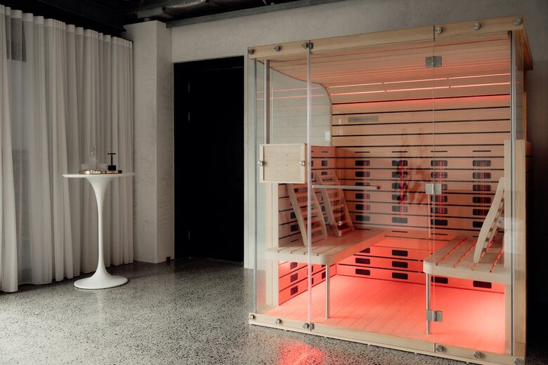 Elegant Beachfront Sanctuary with Sauna & Cold Plunge - Ventnor, Australia