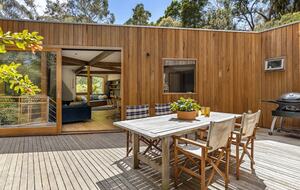 Architect’s Bushland Haven near Shoreham Beach - Shoreham, Australia