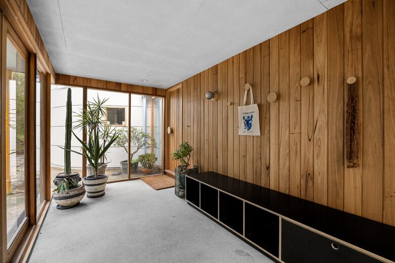 Architect’s Bushland Haven near Shoreham Beach - Shoreham, Australia