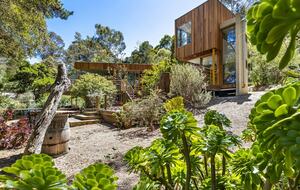 Architect’s Bushland Haven near Shoreham Beach - Shoreham, Australia