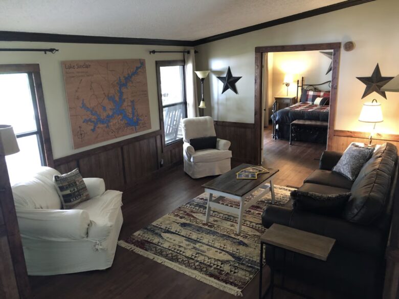 Lake Sinclair Sunshine House - Sparta, Georgia