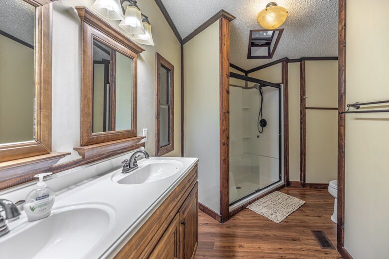 Lake Sinclair Sunshine House - Sparta, Georgia