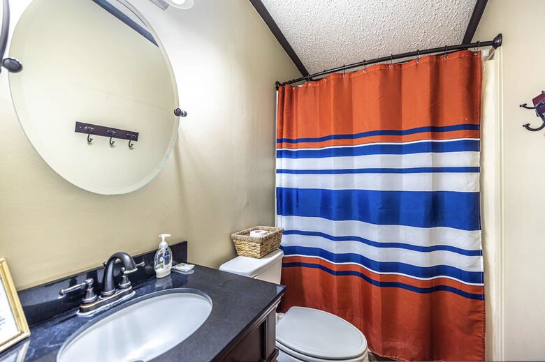 Lake Sinclair Sunshine House - Sparta, Georgia