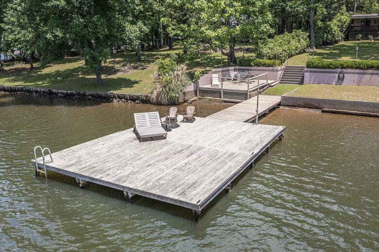 Lake Sinclair Sunshine House - Sparta, Georgia