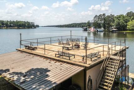 Lake Sinclair Sunshine House - Sparta, Georgia