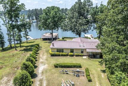 Lake Sinclair Sunshine House - Sparta, Georgia