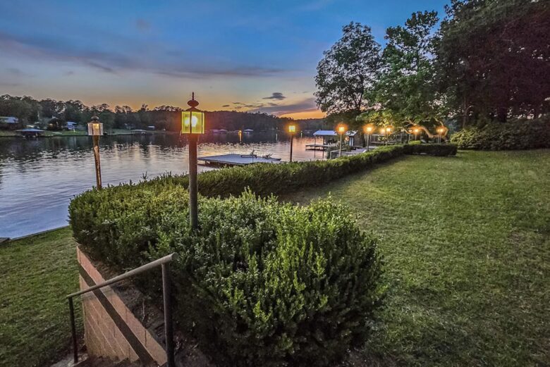 Lake Sinclair Sunshine House - Sparta, Georgia