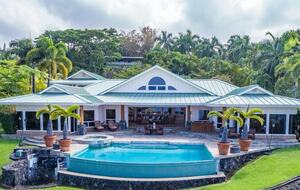 Serene Hawaiian Estate Above the Sea - Kailua Kona, Hawaii