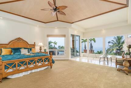 Serene Hawaiian Estate Above the Sea - Kailua Kona, Hawaii