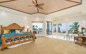 Serene Hawaiian Estate Above the Sea - Kailua Kona, Hawaii