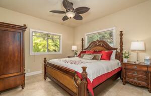 Serene Hawaiian Estate Above the Sea - Kailua Kona, Hawaii