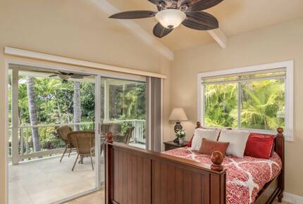 Serene Hawaiian Estate Above the Sea - Kailua Kona, Hawaii