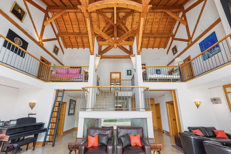Lake Geneva frontlake House & Private Beach - Nernier, France