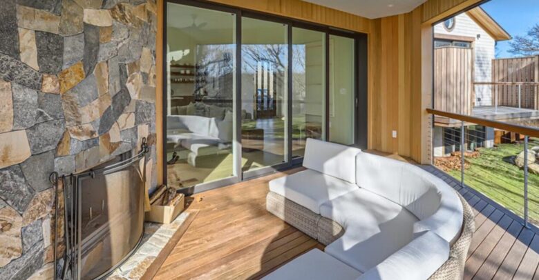 Aquinnah's Hidden Hilltop Haven - Aquinnah, Massachusetts