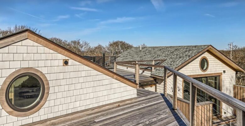 Aquinnah's Hidden Hilltop Haven - Aquinnah, Massachusetts