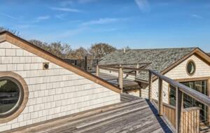 Aquinnah's Hidden Hilltop Haven - Aquinnah, Massachusetts