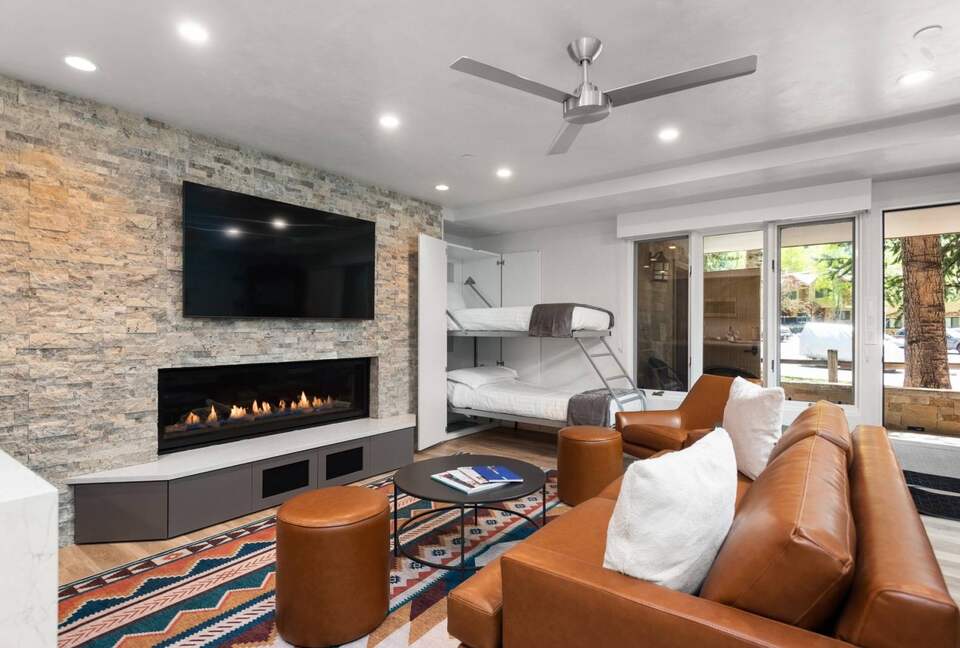 Elegant Aspen Escape Near Gondola - Aspen, Colorado