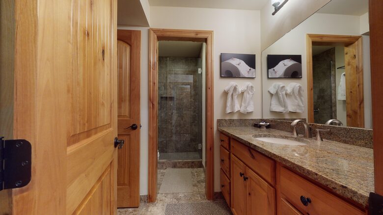 Montaneros 218 - Vail, Colorado