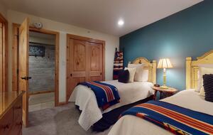 Montaneros 218 - Vail, Colorado