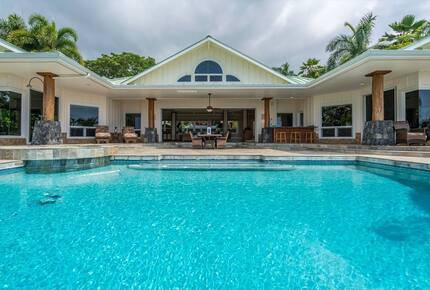 Serene Hawaiian Estate Above the Sea - Kailua Kona, Hawaii