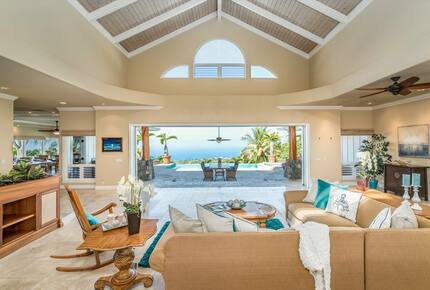 Serene Hawaiian Estate Above the Sea - Kailua Kona, Hawaii