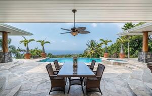 Serene Hawaiian Estate Above the Sea - Kailua Kona, Hawaii