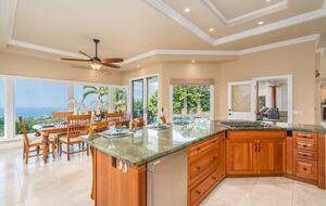 Serene Hawaiian Estate Above the Sea - Kailua Kona, Hawaii